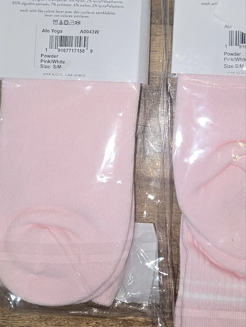 NWT ALO Yoga Powder Pink & White Throwback Women's Crew Socks Size: (S/M)